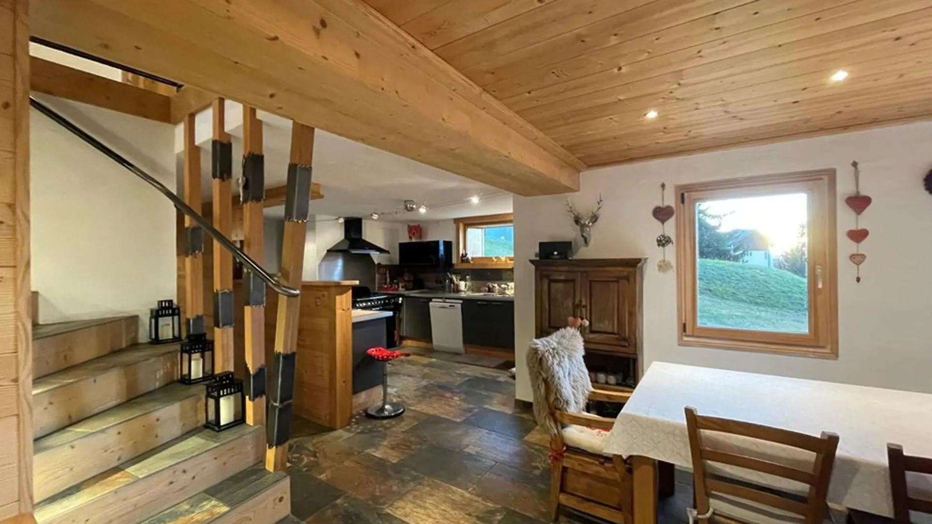 Chalet De Caractere Pour 12 Pers, 165M², 5 Chambres, Cheminee, Hammam, Babyfoot, Proche Des Saisies. - Fr-1-733-76 Crest-Voland